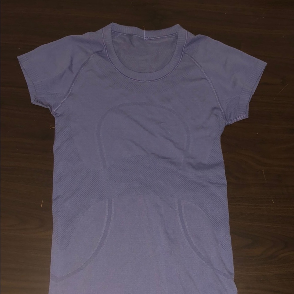 Lululemon “Swiftly Tech short sleeve”